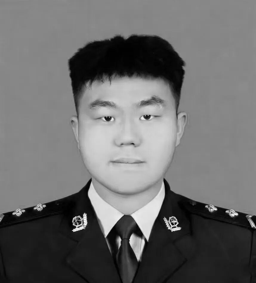 年仅25岁！辅警赵子龙为救落水群众英勇牺牲