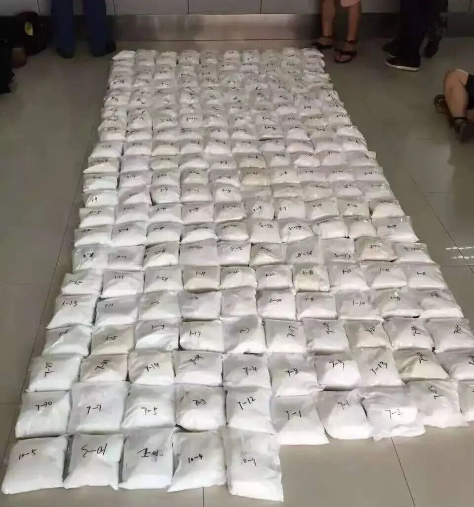 毒贩悬赏缉毒警，"一颗人头200万，一只手30万"…