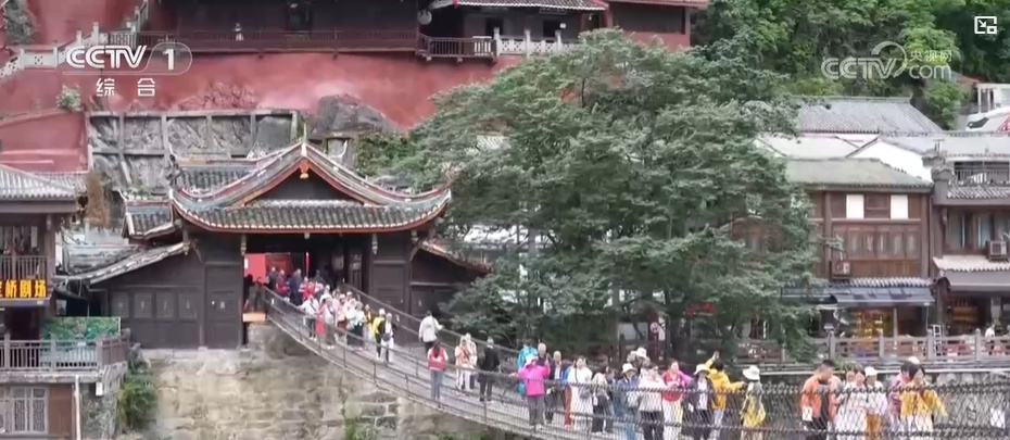 文旅“热”观察：各地红色旅游升温