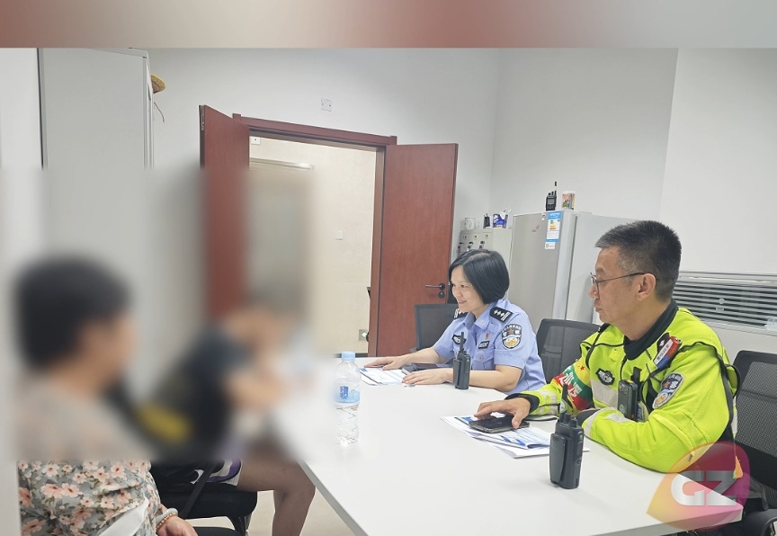 两男孩骑自行车玩俯冲“速降” ，广州交警：涉事人员均为未成年人，已批评教育