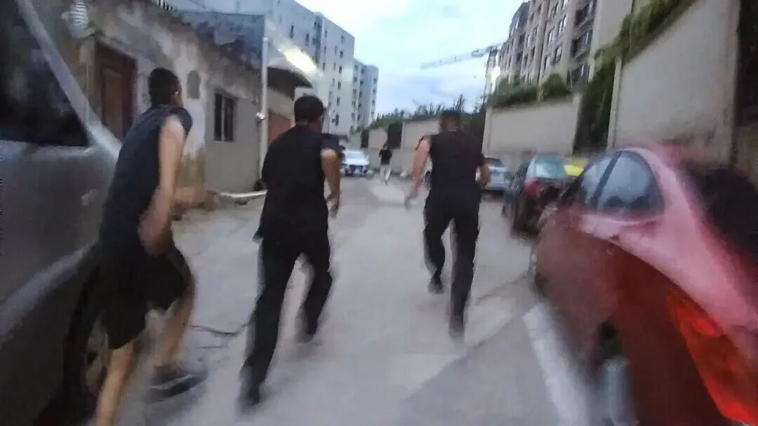 毒贩悬赏缉毒警，"一颗人头200万，一只手30万"…