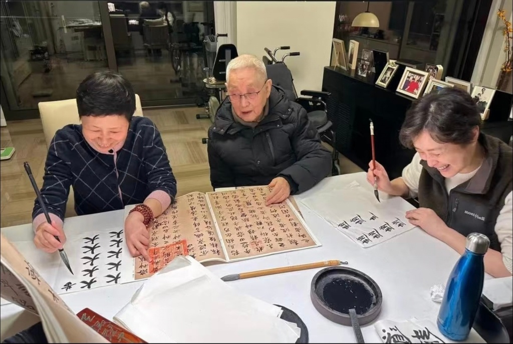 说出“提名靠努力，得奖靠运气”的吴越，真的很美