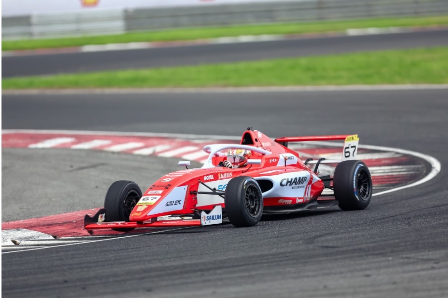 F4宁波站两日两登领奖台 15岁赵子竣稳定发挥飞速前进