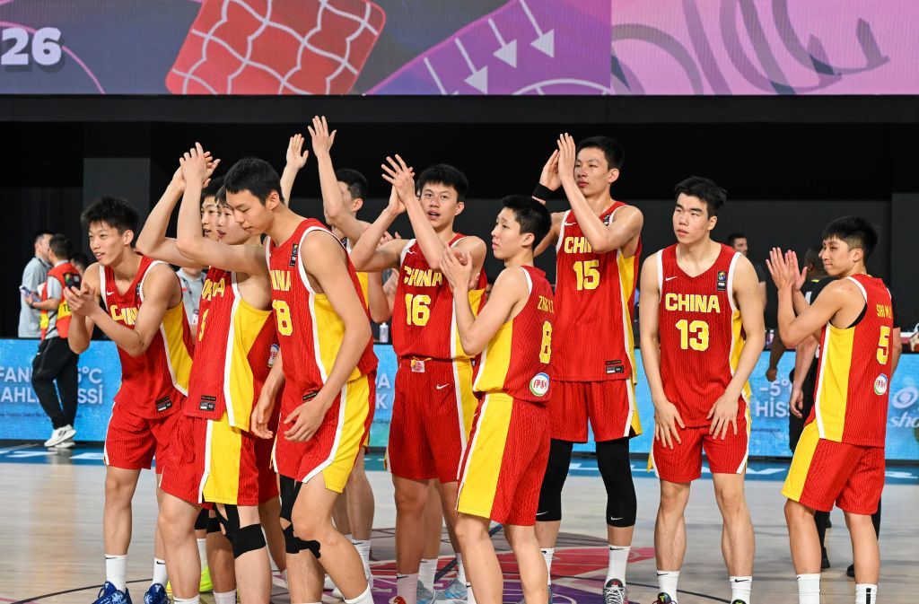 U17男篮世界杯：中国队战胜喀麦隆队
