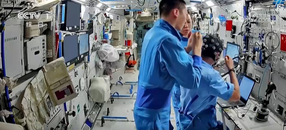 星河为幕，天宫作厨 神舟二十三号乘组解锁“太空出差”新体验