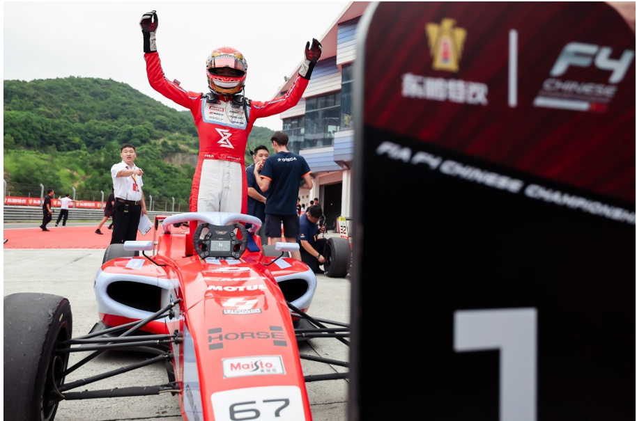 F4宁波站两日两登领奖台 15岁赵子竣稳定发挥飞速前进