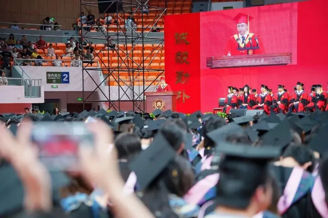 这些大学校长的毕业寄语，哪句戳中了你？