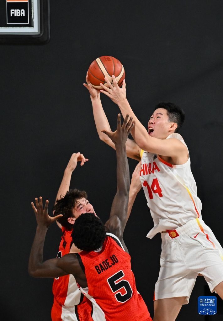 男篮U17世界杯小组赛：中国队负于加拿大队