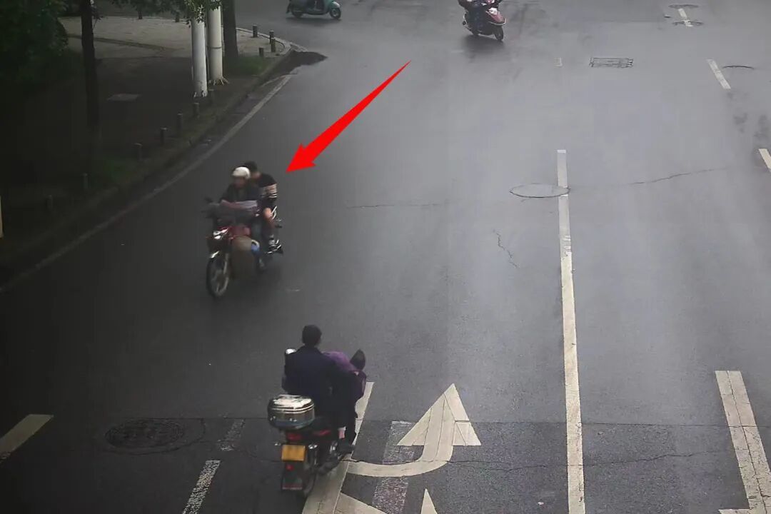 拉客赚了10块，账户却少了900？