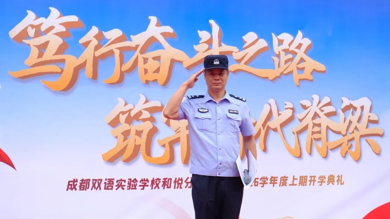 守护365｜生死40秒，他用血肉之躯制服持刀歹徒