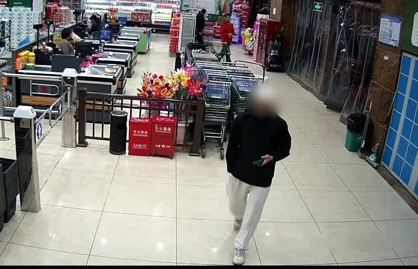 完全不问价格，湖南两男子豪掷两万余元买高档香烟，原来是涉诈资金洗白套路
