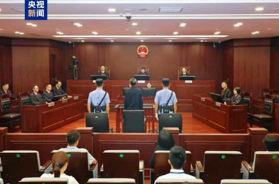 涉案3.1亿元 河南省人大常委会原党组副书记刘满仓一审被判无期徒刑