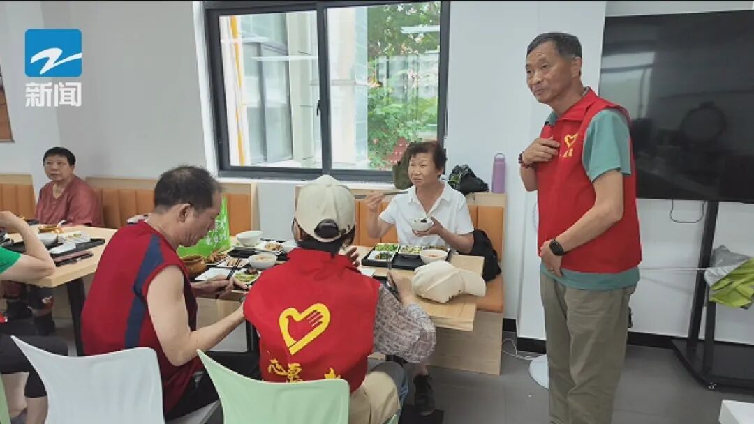 吃食堂瘦了18斤！杭州一社区食堂火了！不用饿肚子、不用吃水煮菜！