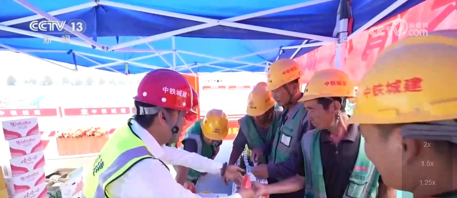 多地迎来高温“烤验” 多举措守护一线劳动者夏日作业安全与权益