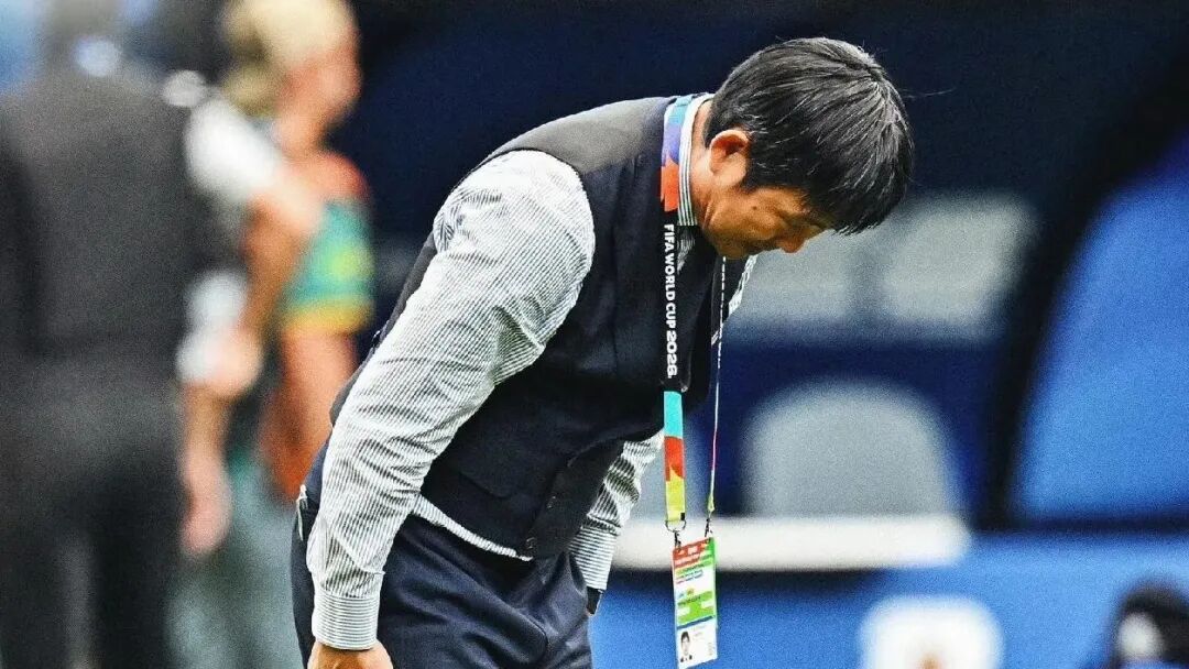连续五届世界杯止步淘汰赛首轮 日本队主帅森保一道歉