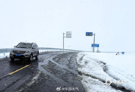7月青海一些地方还在下雪 7月青海一些地方还在下雪