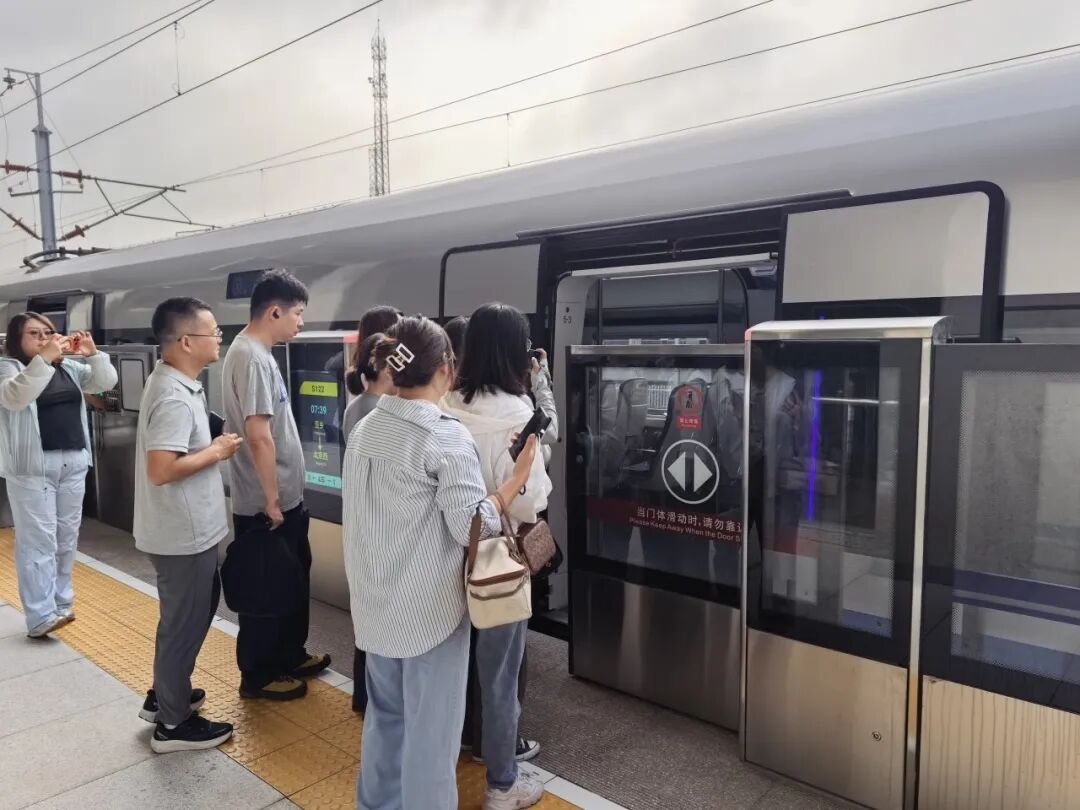 车内Wi-Fi全覆盖！今起，北京轨道通勤选项+1