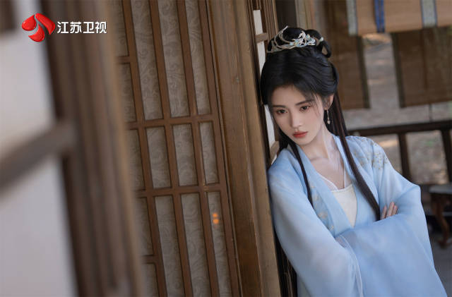 宋威龙、鞠婧祎“二搭”主演 古装剧《千香》江苏卫视开播 宋威龙、鞠婧祎“二搭”主演 古装剧《千香》江苏卫视开播