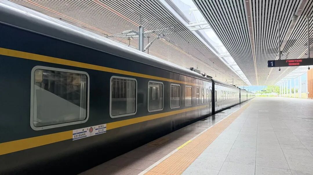 受台风影响,海南铁路进出岛列车及海南环岛高铁停运 受台风影响,海南铁路进出岛列车及海南环岛高铁停运