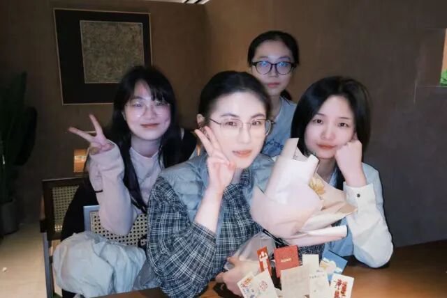 杭州一商场店员突然倒地，命悬一线！医学院四闺蜜毕业聚餐，变成了“实战大考”