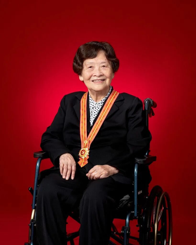 “我们中国人才智一点不比外国人差” “我们中国人才智一点不比外国人差”