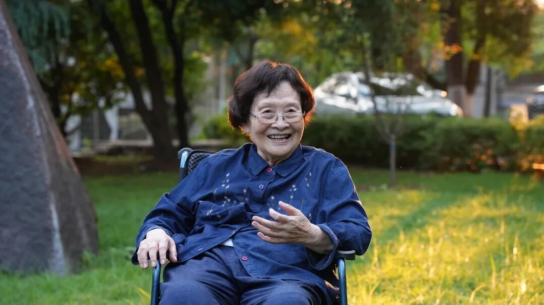 “我们中国人才智一点不比外国人差” “我们中国人才智一点不比外国人差”
