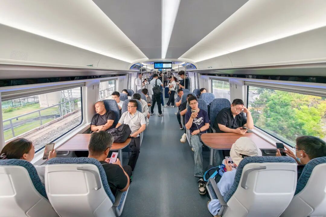 房山东至北京西最快23分钟!市民实测:省时间还省体力—— 房山东至北京西最快23分钟!市民实测:省时间还省体力——