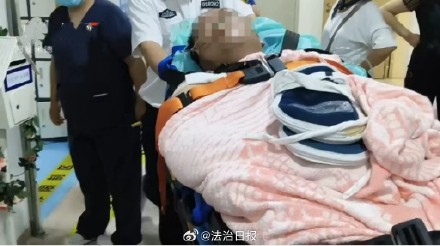 上海44岁独居男子病重取不出救命钱