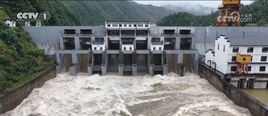 错峰泄洪、应急演练……各地以雨为令积极应对 全力打赢防汛“主动仗” 错峰泄洪、应急演练……各地以雨为令积极应对 全力打赢防汛“主动仗”