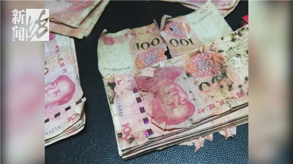 八旬老人撕碎20万养老金 银行拼接后兑换26万 比预想多出6万 八旬老人撕碎20万养老金 银行拼接后兑换26万 比预想多出6万
