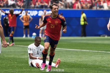 世界杯：西班牙3比0奥地利 挺进16强！