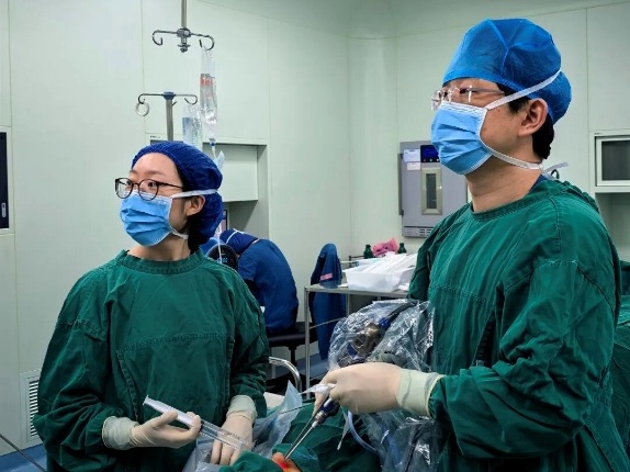 杭州女子反复头疼两个月,以为是高血压,一查竟是鼻子的问题 杭州女子反复头疼两个月,以为是高血压,一查竟是鼻子的问题