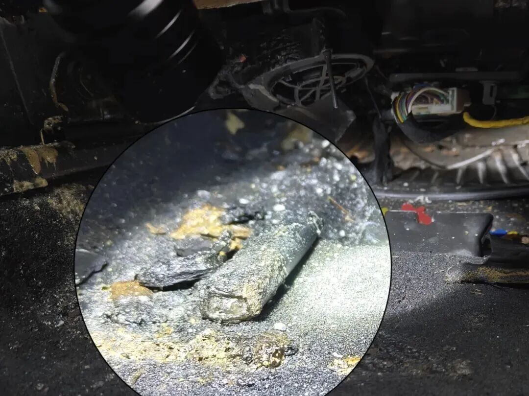 @所有车主,别不当回事!车内这个细节不注意,爱车瞬间可能“喷火” @所有车主,别不当回事!车内这个细节不注意,爱车瞬间可能“喷火”
