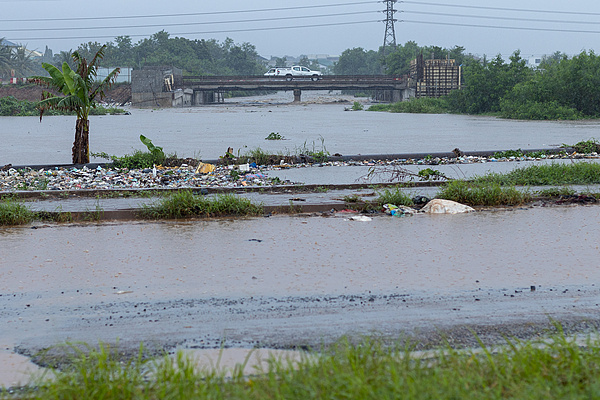 加纳首都及周边地区强降雨已致34人死亡 加纳首都及周边地区强降雨已致34人死亡