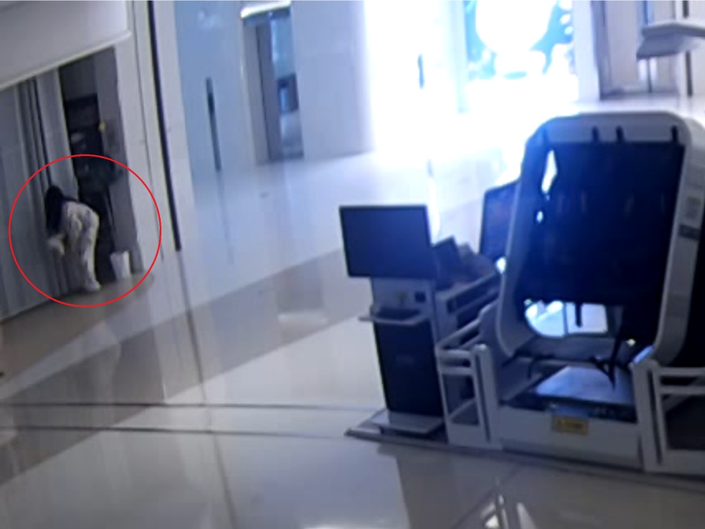 凌晨“女子”穿睡衣潜入商场……上海警方一查:竟然是男的,已采取刑事强制措施 凌晨“女子”穿睡衣潜入商场……上海警方一查:竟然是男的,已采取刑事强制措施