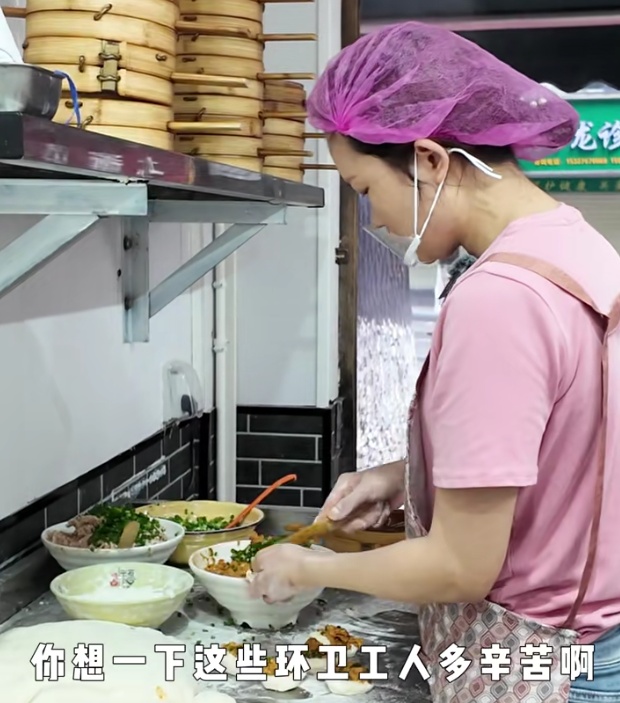 “为什么你们不付钱就能吃早餐？”