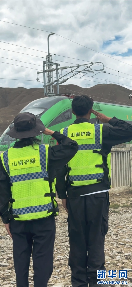 全程实拍,雅鲁藏布江畔,这对夫妻在守护什么 全程实拍,雅鲁藏布江畔,这对夫妻在守护什么