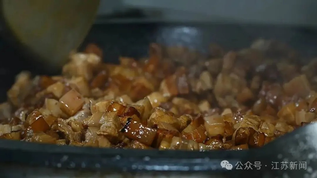 土豆白菜征战“苏超”？