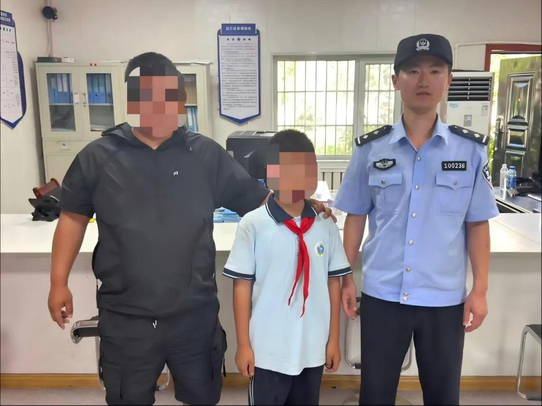 空地一体、多线搜寻!蜀黍4小时“暖心搜寻” 跑赢了少年的赌气 空地一体、多线搜寻!蜀黍4小时“暖心搜寻” 跑赢了少年的赌气