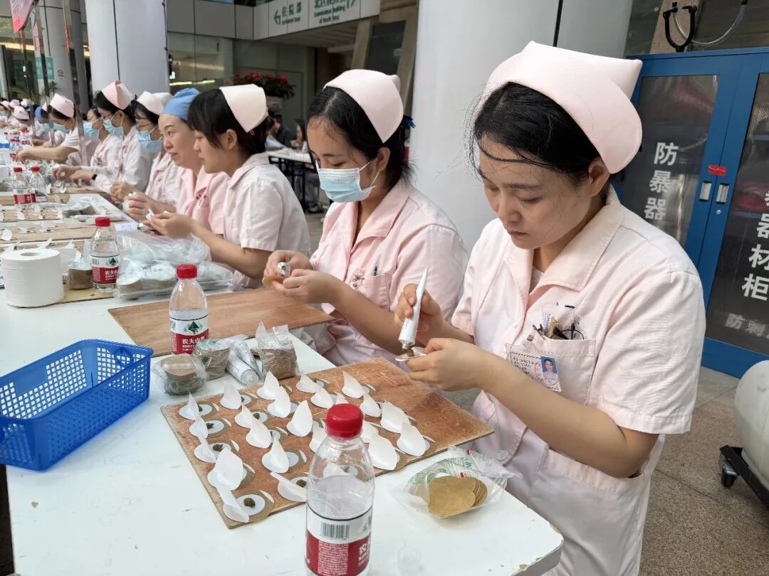 一大早就大排长龙!广州街坊一年一度最爱的“养生局”开始 一大早就大排长龙!广州街坊一年一度最爱的“养生局”开始