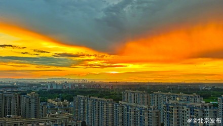惊艳!雨后北京,双彩虹与绚烂晚霞同框 惊艳!雨后北京,双彩虹与绚烂晚霞同框