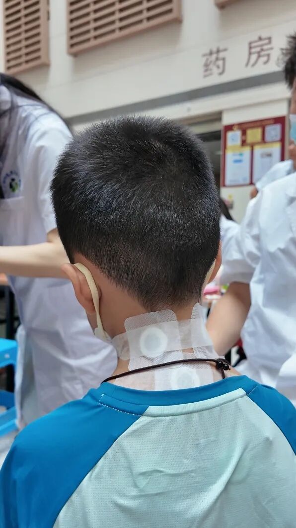 一大早就大排长龙!广州街坊一年一度最爱的“养生局”开始 一大早就大排长龙!广州街坊一年一度最爱的“养生局”开始