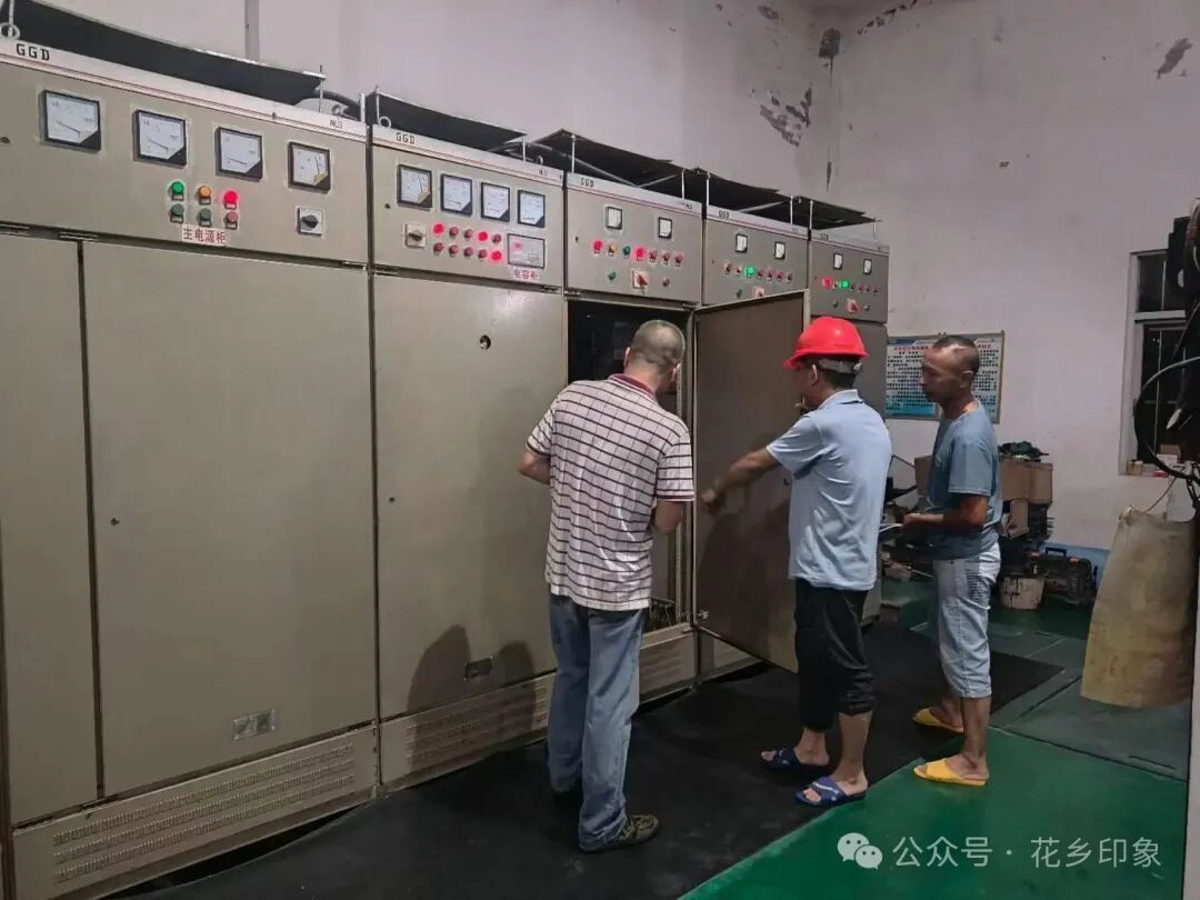 南宁警备区火速集结民兵，奔赴横州抢险救援