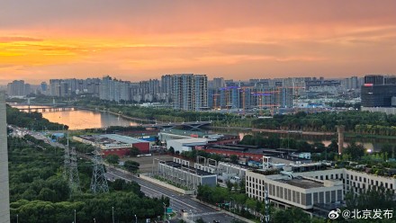 惊艳!雨后北京,双彩虹与绚烂晚霞同框 惊艳!雨后北京,双彩虹与绚烂晚霞同框