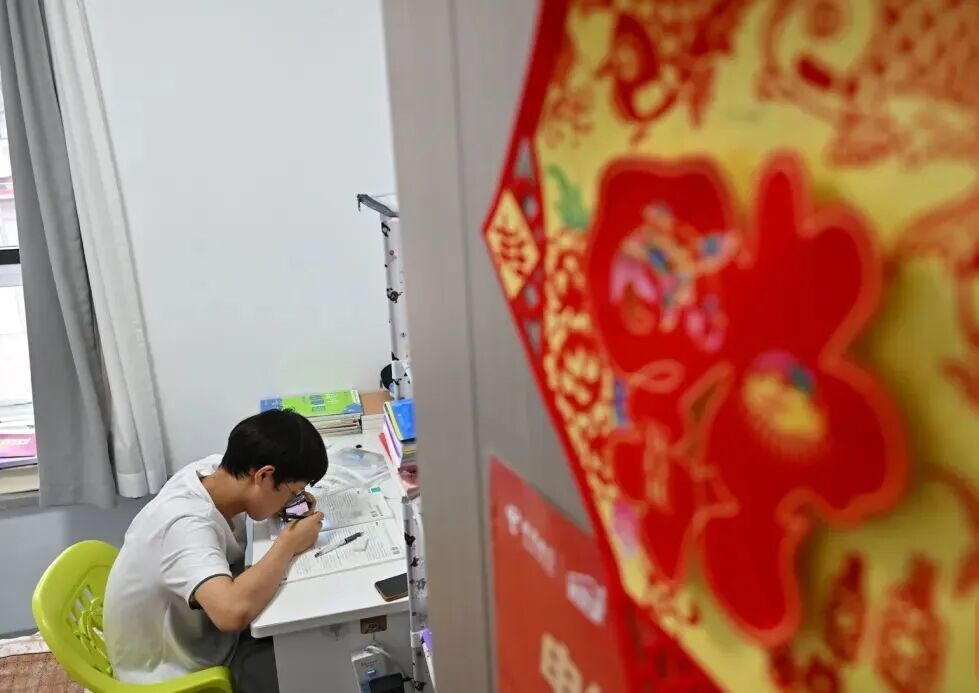 视力仅0.04却考出781.8分！郑昊晨（15岁），已被录取