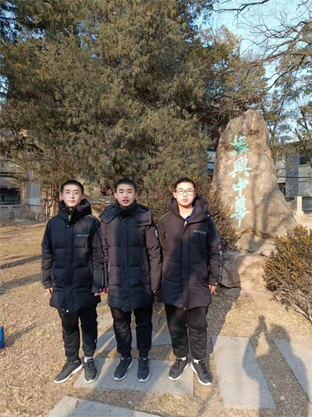 本科毕业,继续求学!湖南“振兴中华”三胞胎兄弟均成功保研 本科毕业,继续求学!湖南“振兴中华”三胞胎兄弟均成功保研