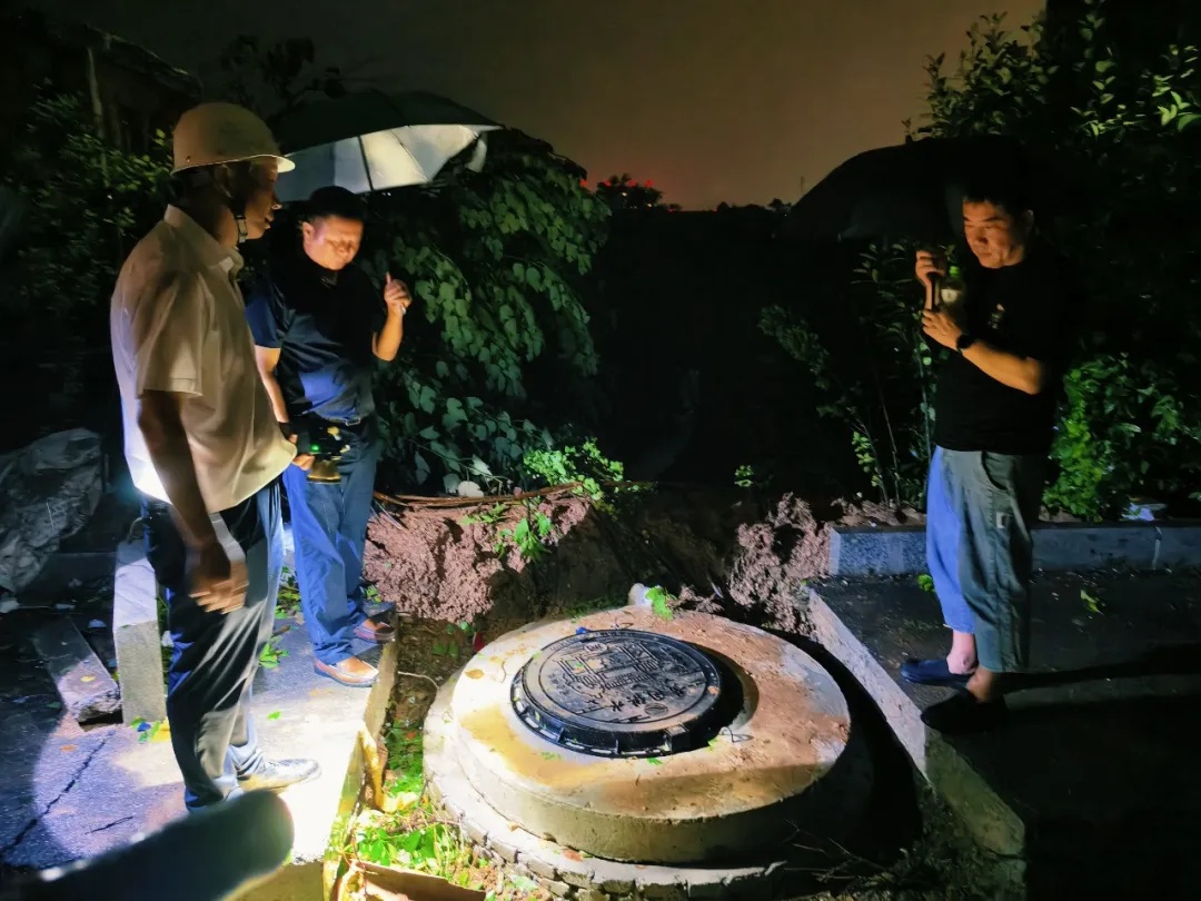 湖北局地出现罕见龙卷风，多部门紧急救援