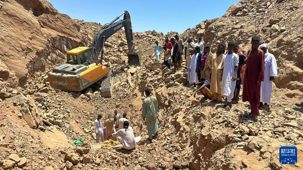 苏丹北部一金矿坍塌致15人死亡