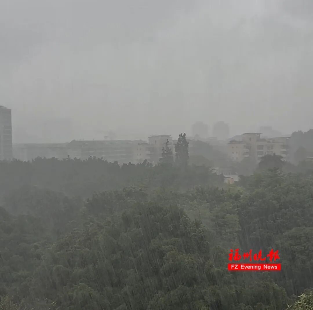 超强台风“巴威”路径变了!预计11日登陆!福建局部大雨暴雨 超强台风“巴威”路径变了!预计11日登陆!福建局部大雨暴雨