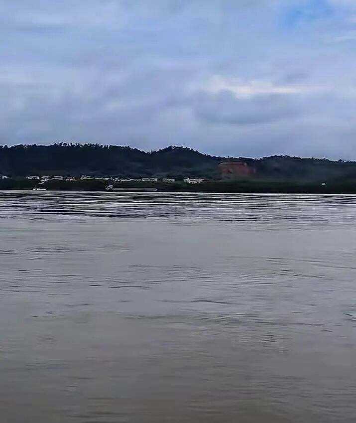 广东发布今年首个洪水红色预警！肇庆一地紧急转移群众